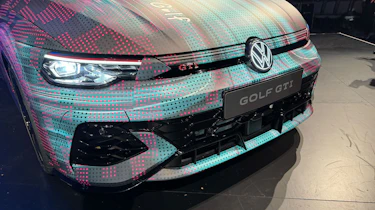 Volkswagen Golf facelift CES - front detail