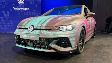 Volkswagen Golf facelift CES - full front