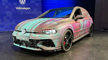 Volkswagen Golf facelift CES - front