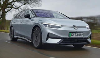 Volkswagen ID.7 - front tracking