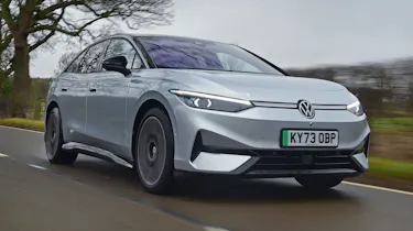 Volkswagen ID.7 - front tracking