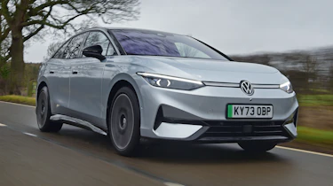 Volkswagen ID.7 - front tracking