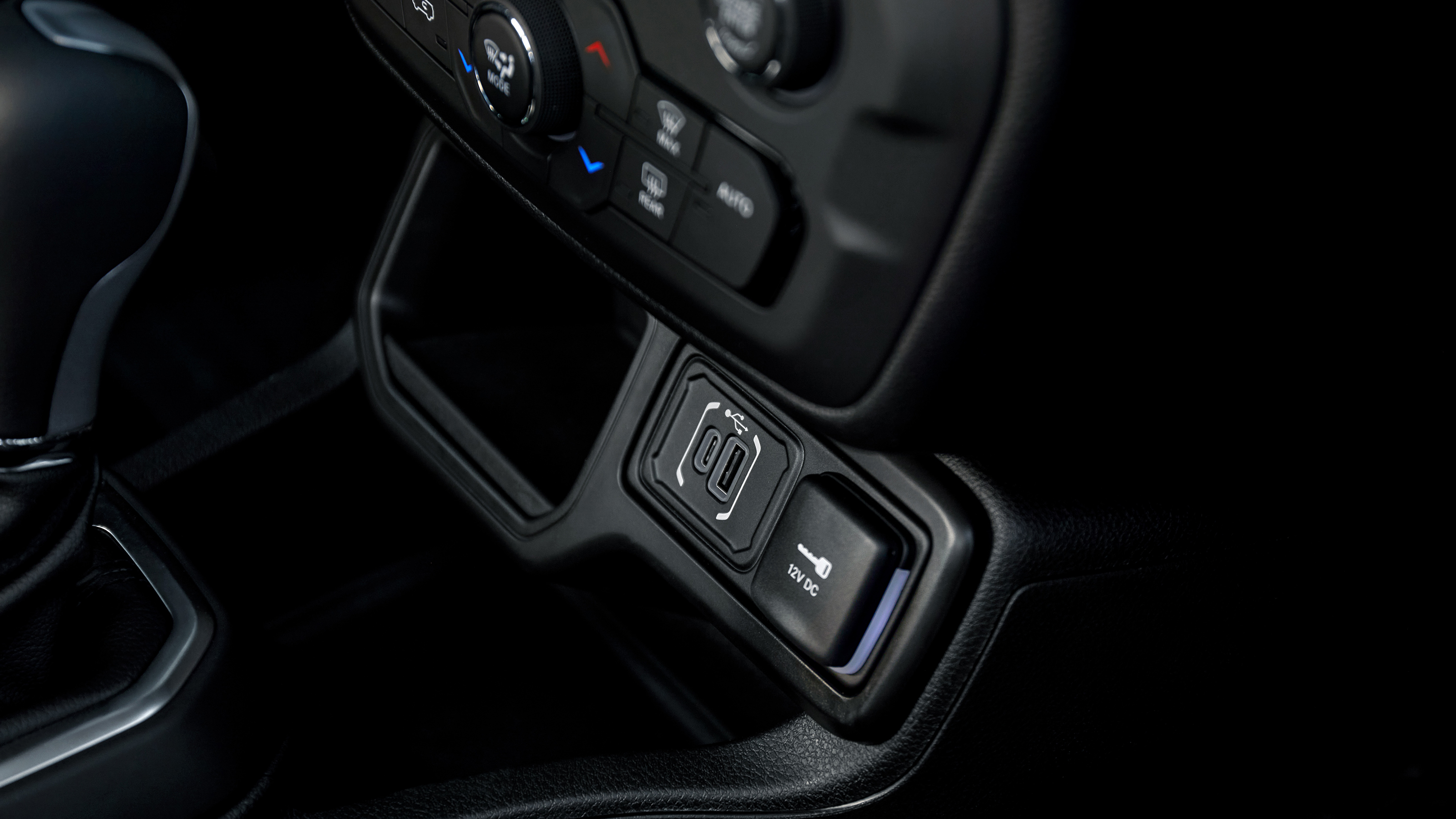 2024 Jeep Renegade - USB sockets