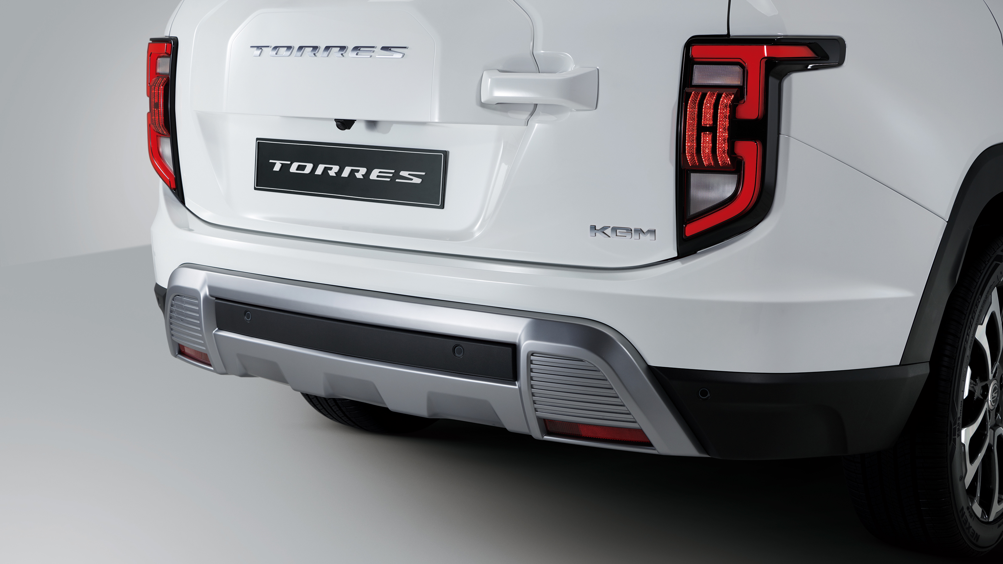 KGM Torres - rear