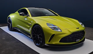 Aston Martin Vantage facelift - front studio