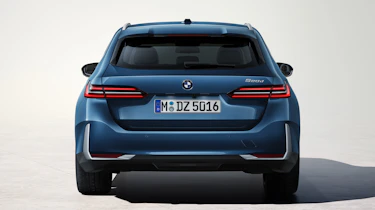 BMW 5 Series Touring - full rear studio