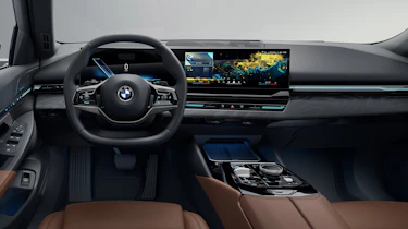 BMW 5 Series Touring - dash