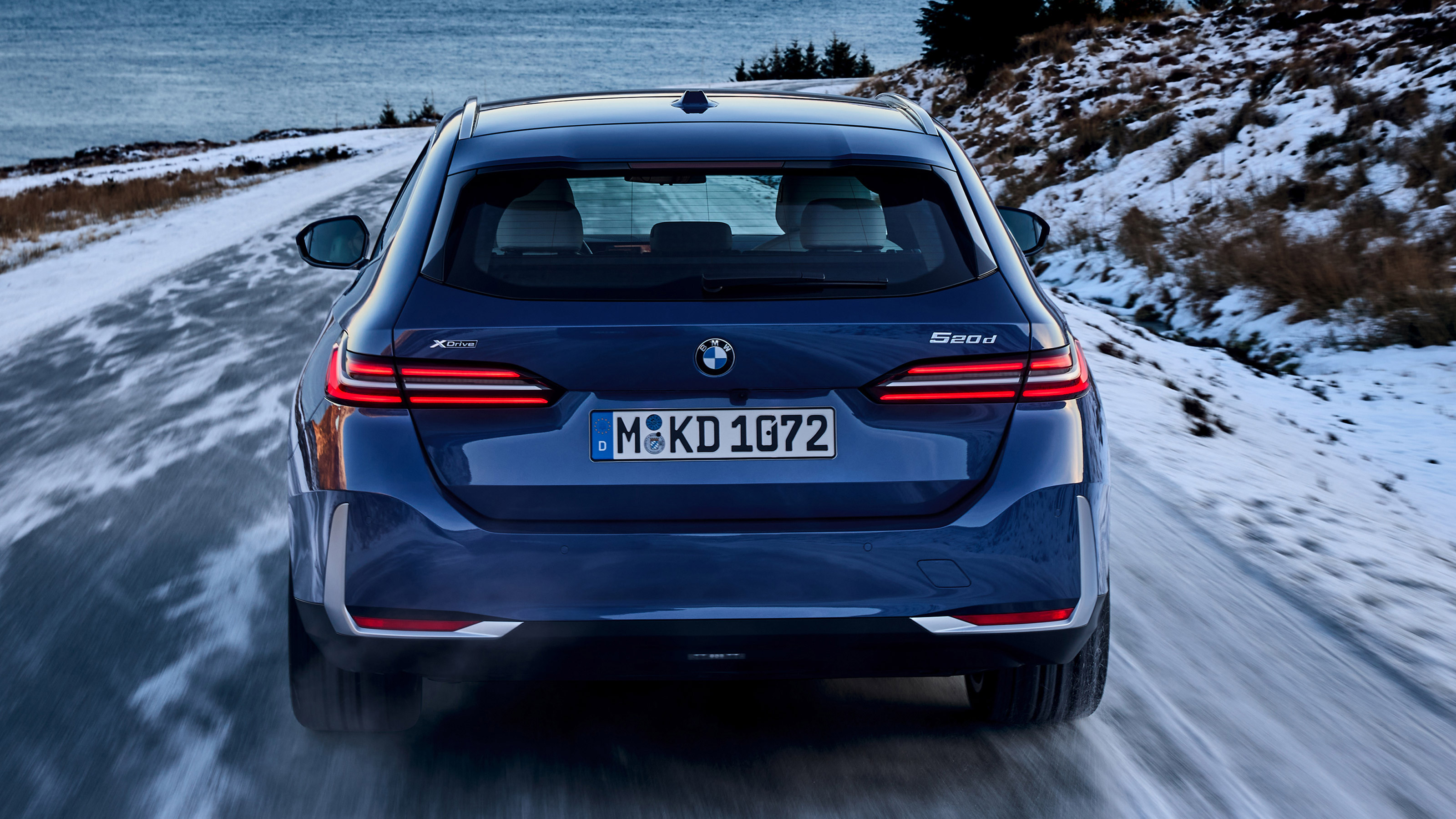BMW 5 Series Touring - full rear action