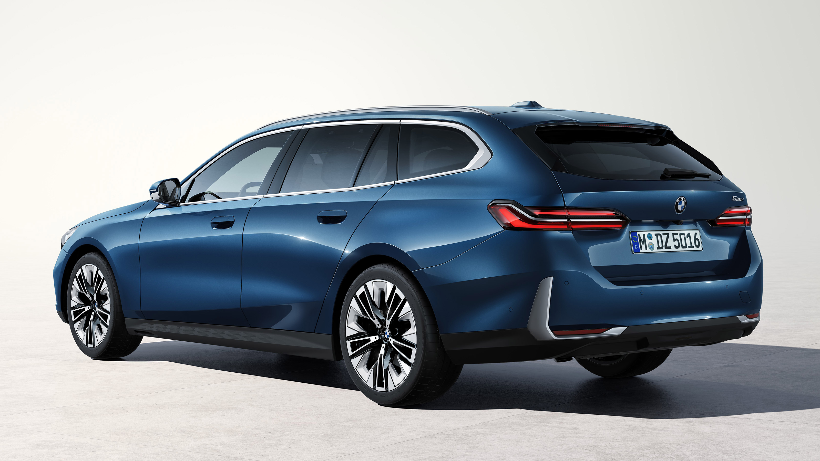 BMW 5 Series Touring - rear studio