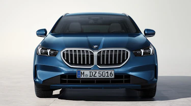 BMW 5 Series Touring - full front studio