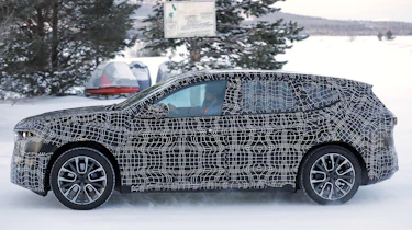 BMW Neue Klasse SUV spyshots - side