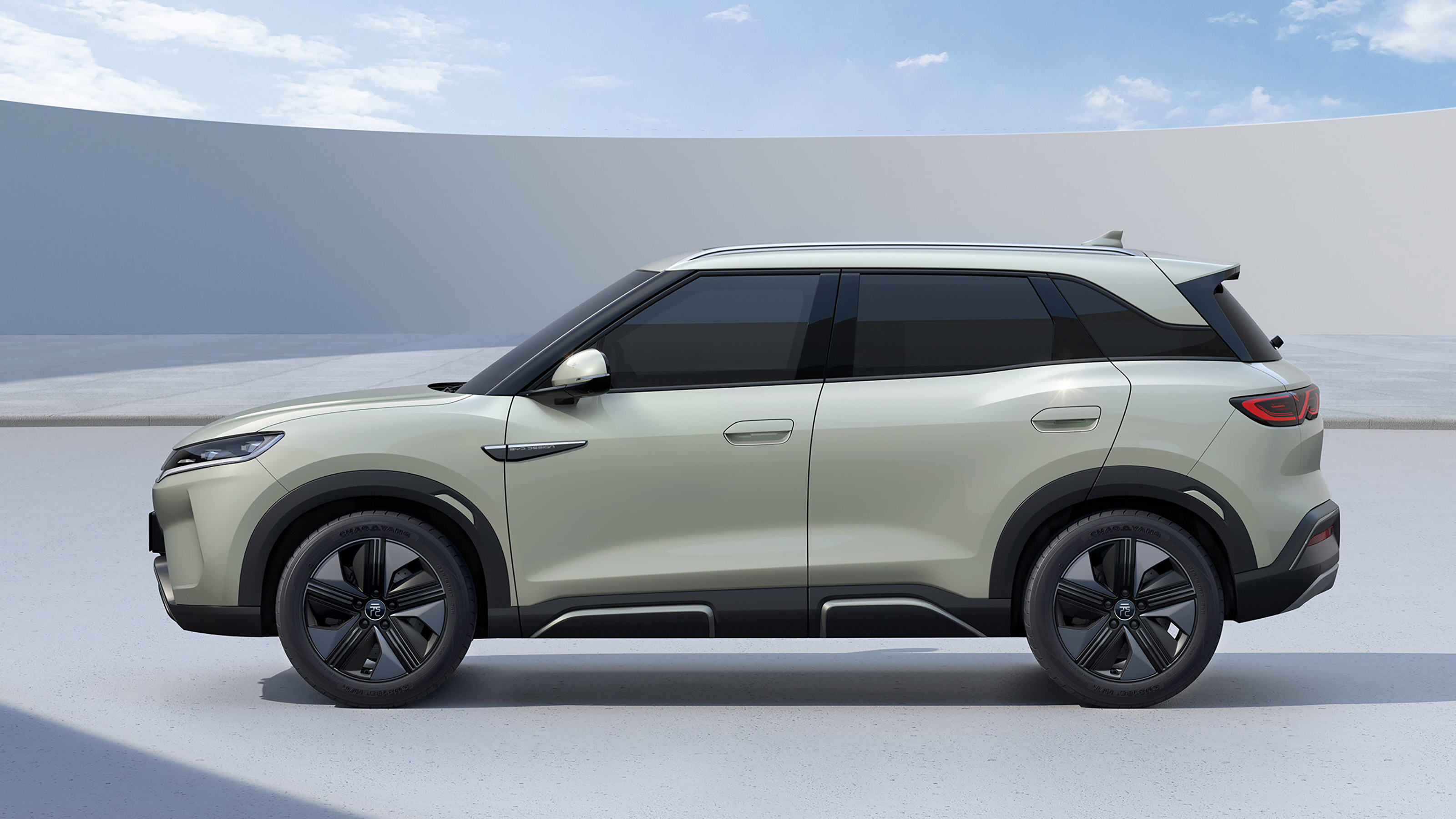 BYD Atto 2- side