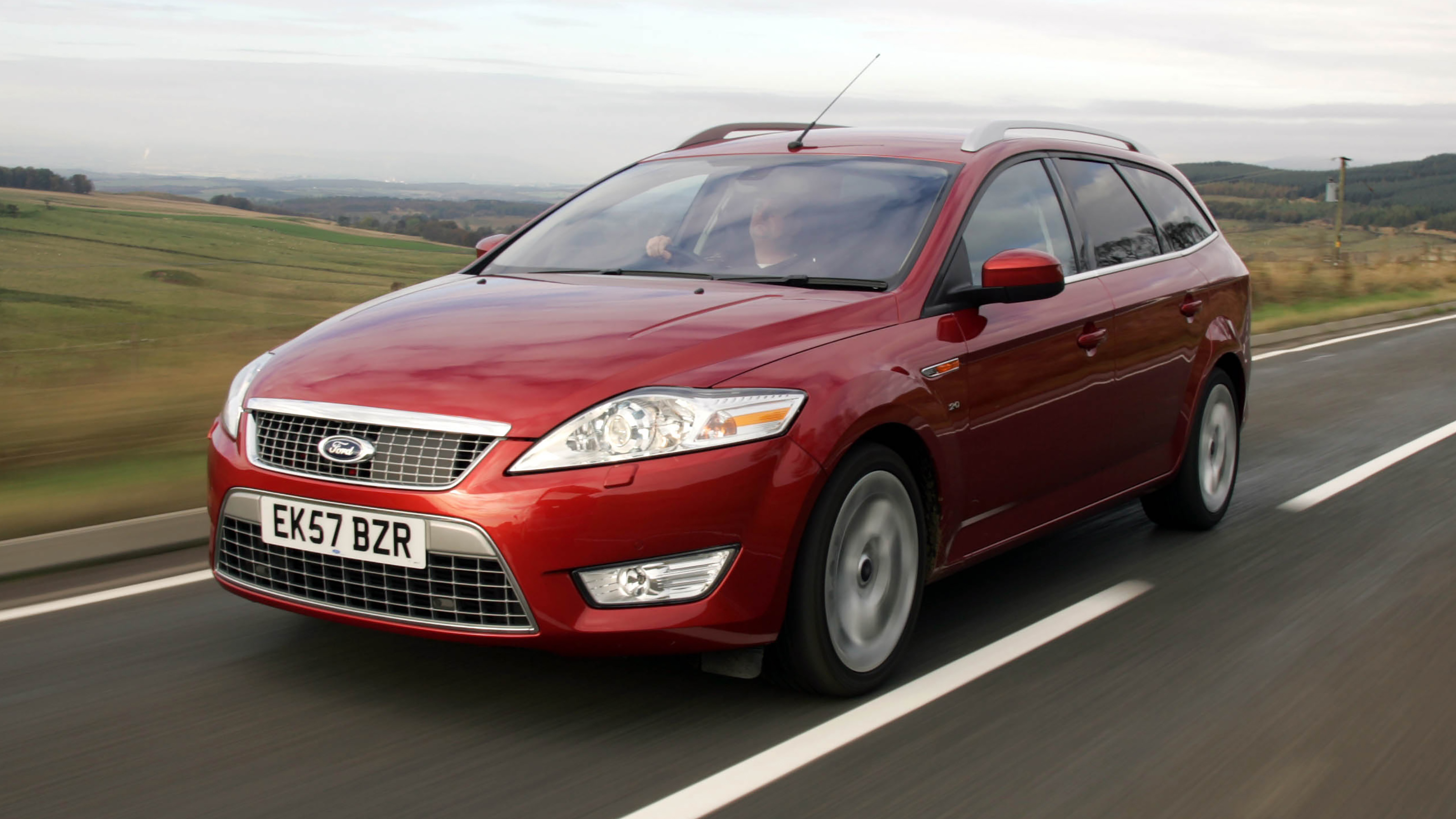 Ford Mondeo Estate Mk3 - front tracking