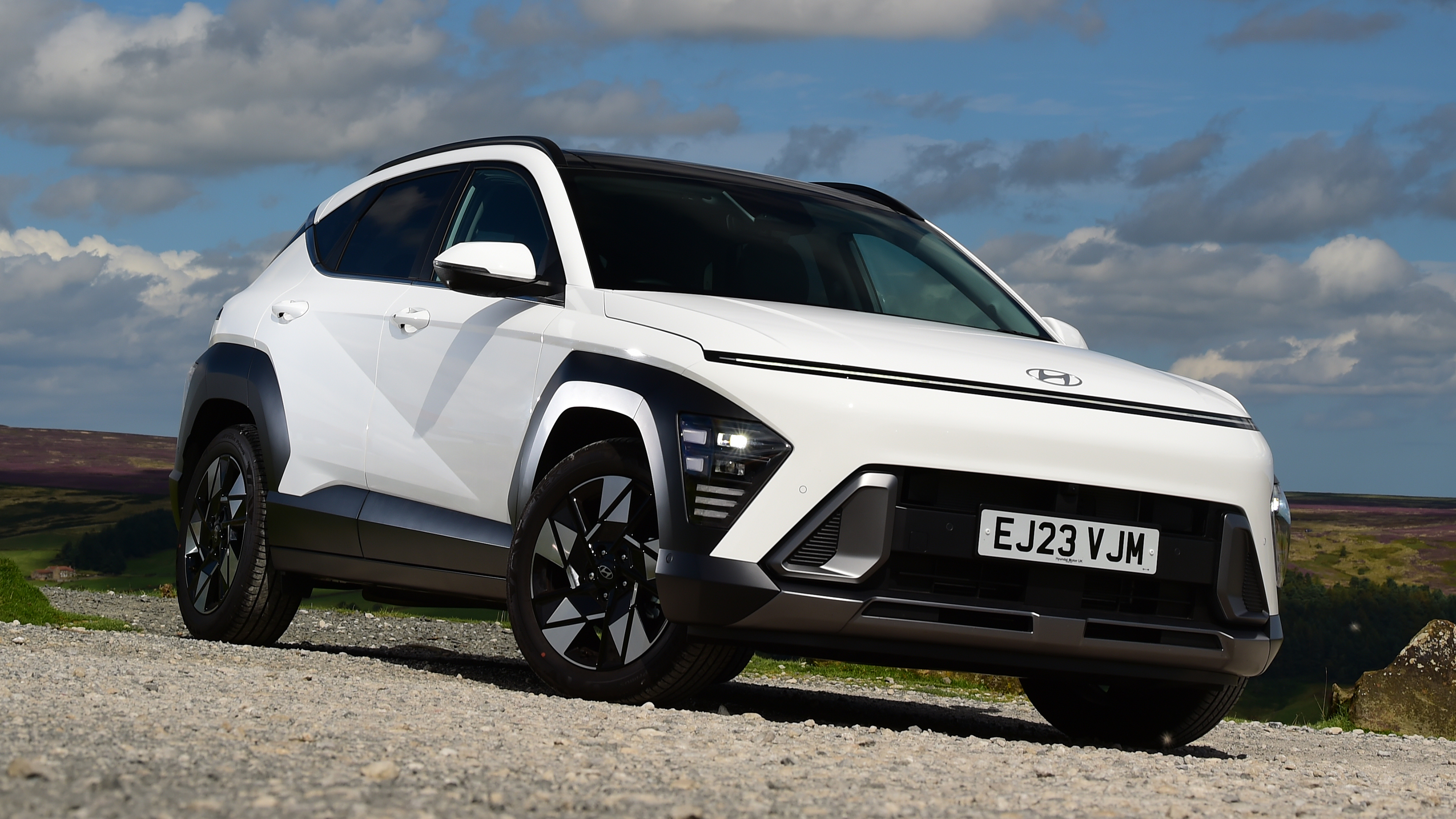 Hyundai Kona - front static