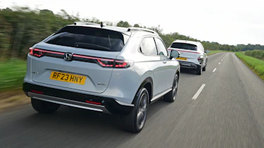 Hyundai Kona and Honda HR-V - rear tracking