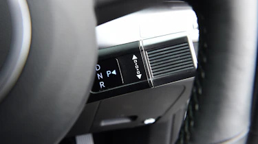 Hyundai Kona - gear selector