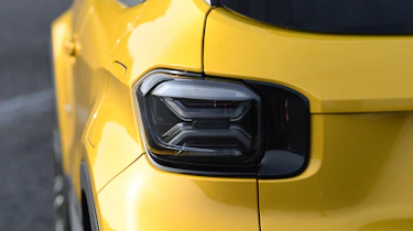 Jeep Avenger - tail light