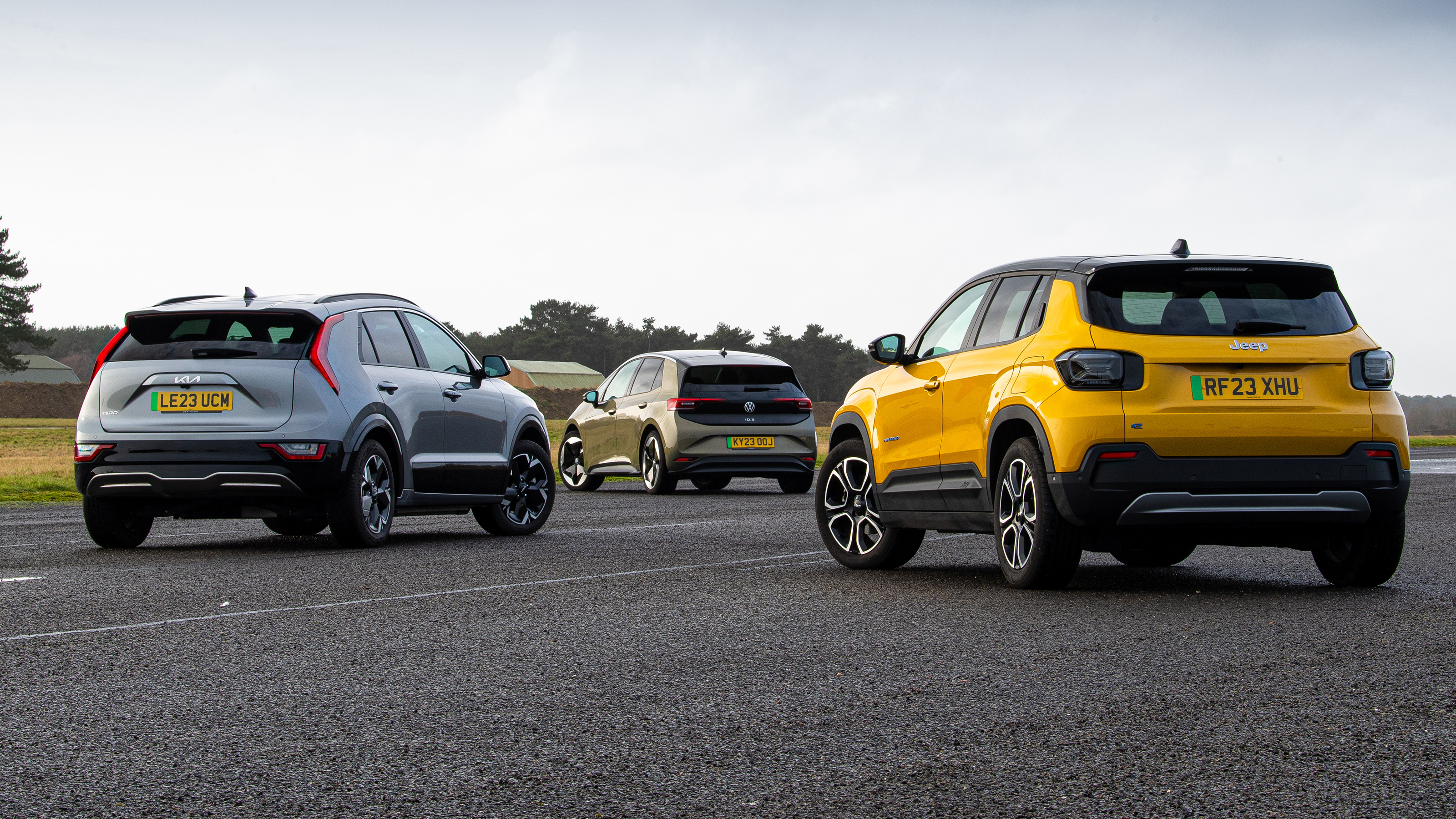 Jeep Avenger, Kia Niro EV and Volkswagen ID.3 - rear static