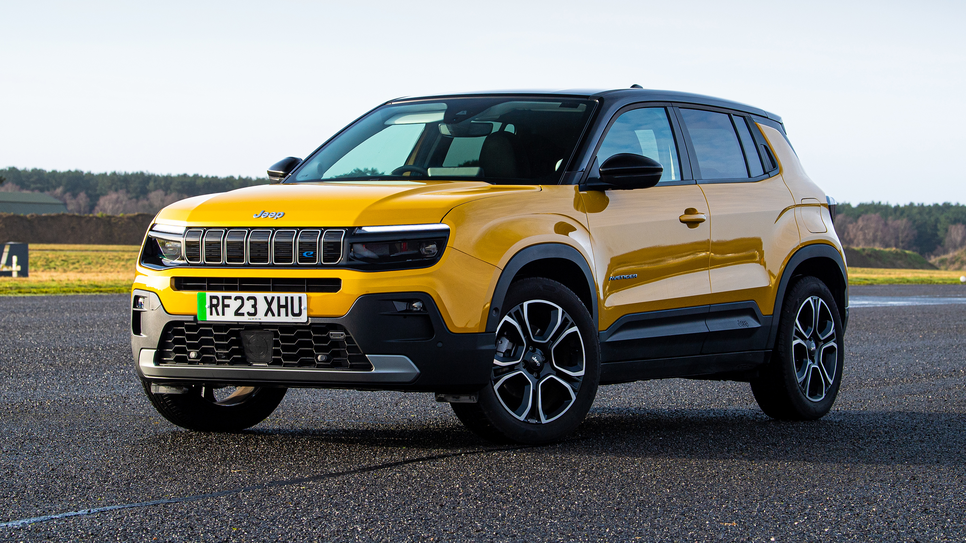 Jeep Avenger - front static