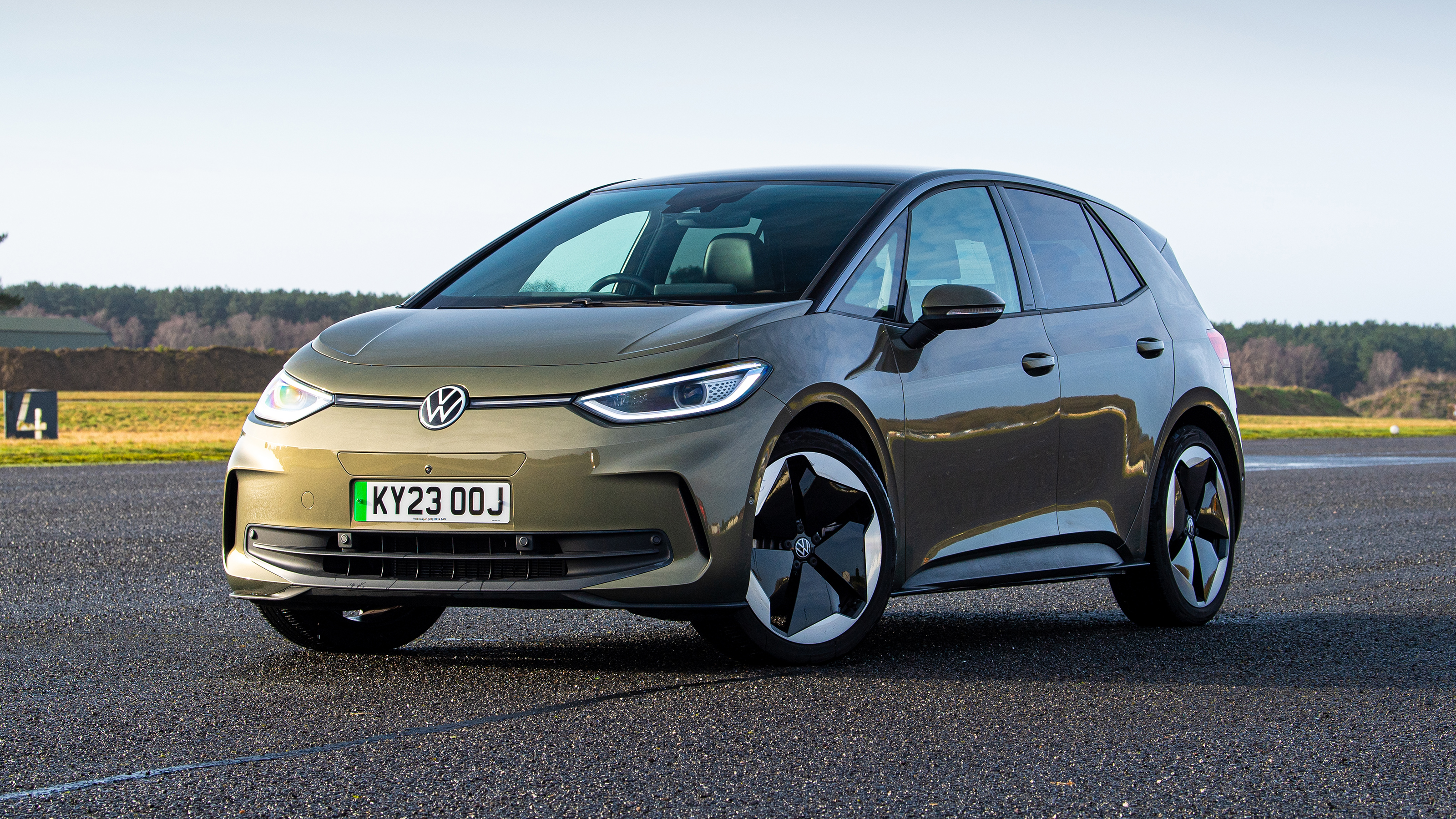 Volkswagen ID.3 - front static