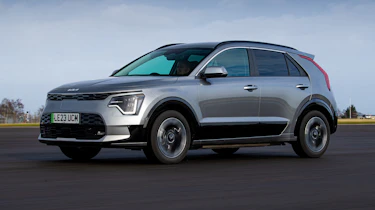 Kia Niro EV - front tracking