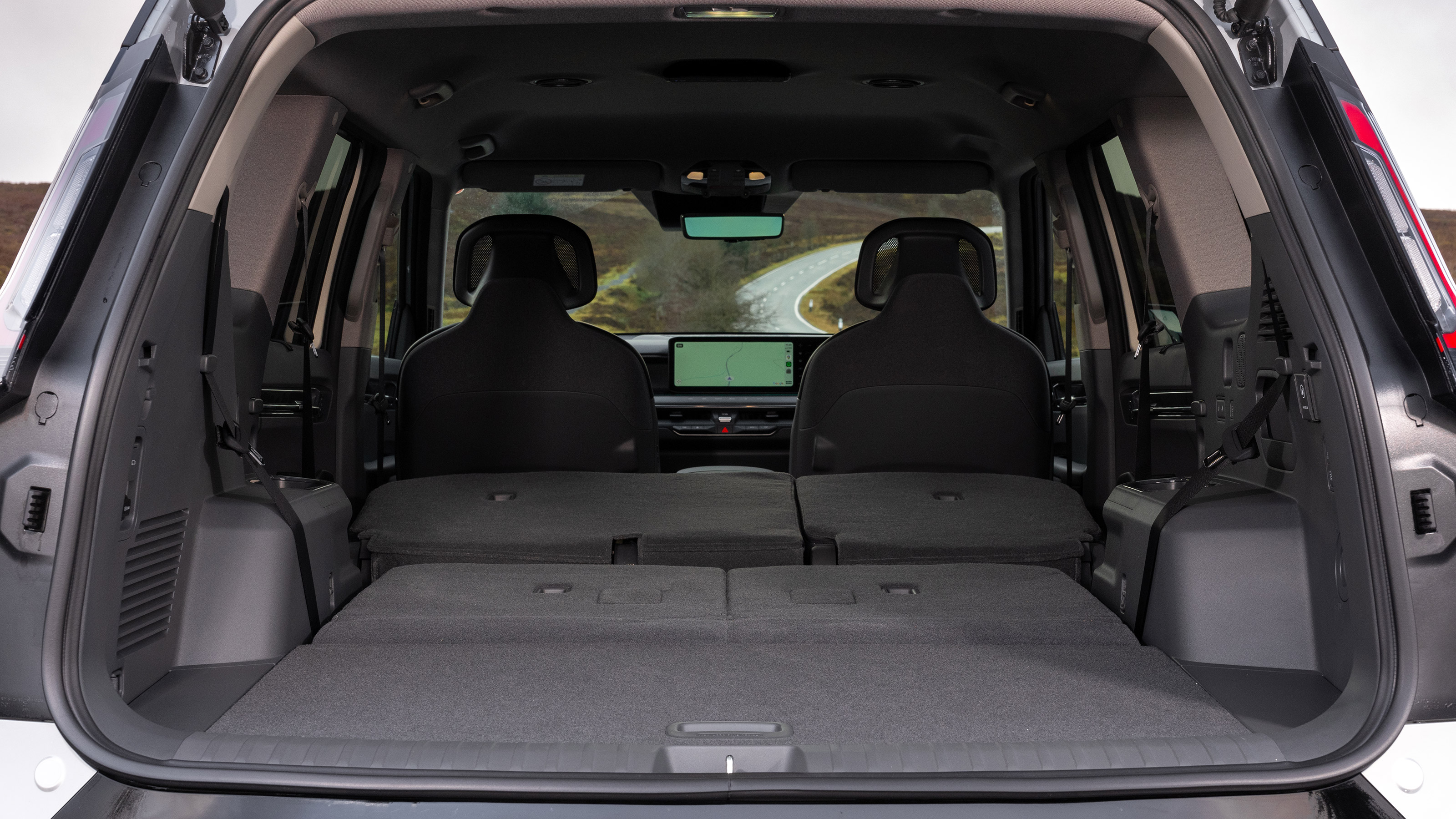 Kia EV9 Air - boot seats down