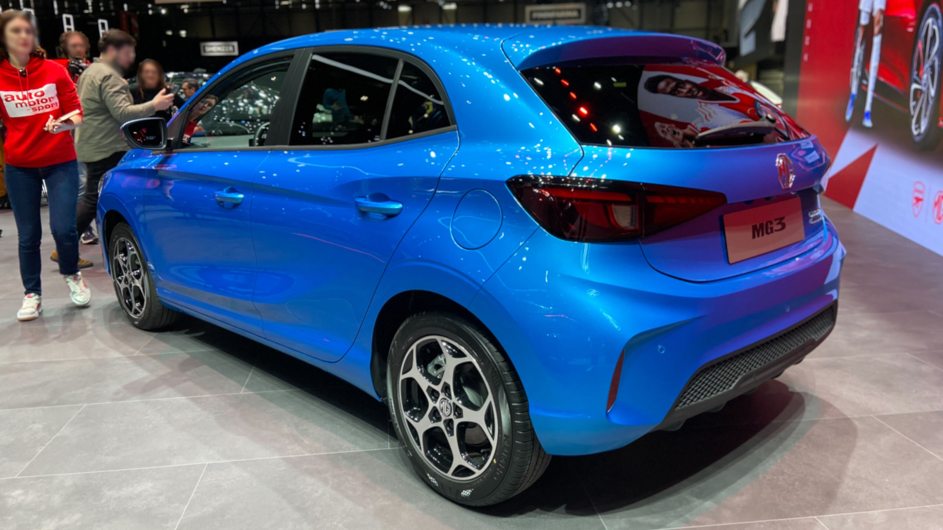 MG3 on Geneva Motor Show stand - rear