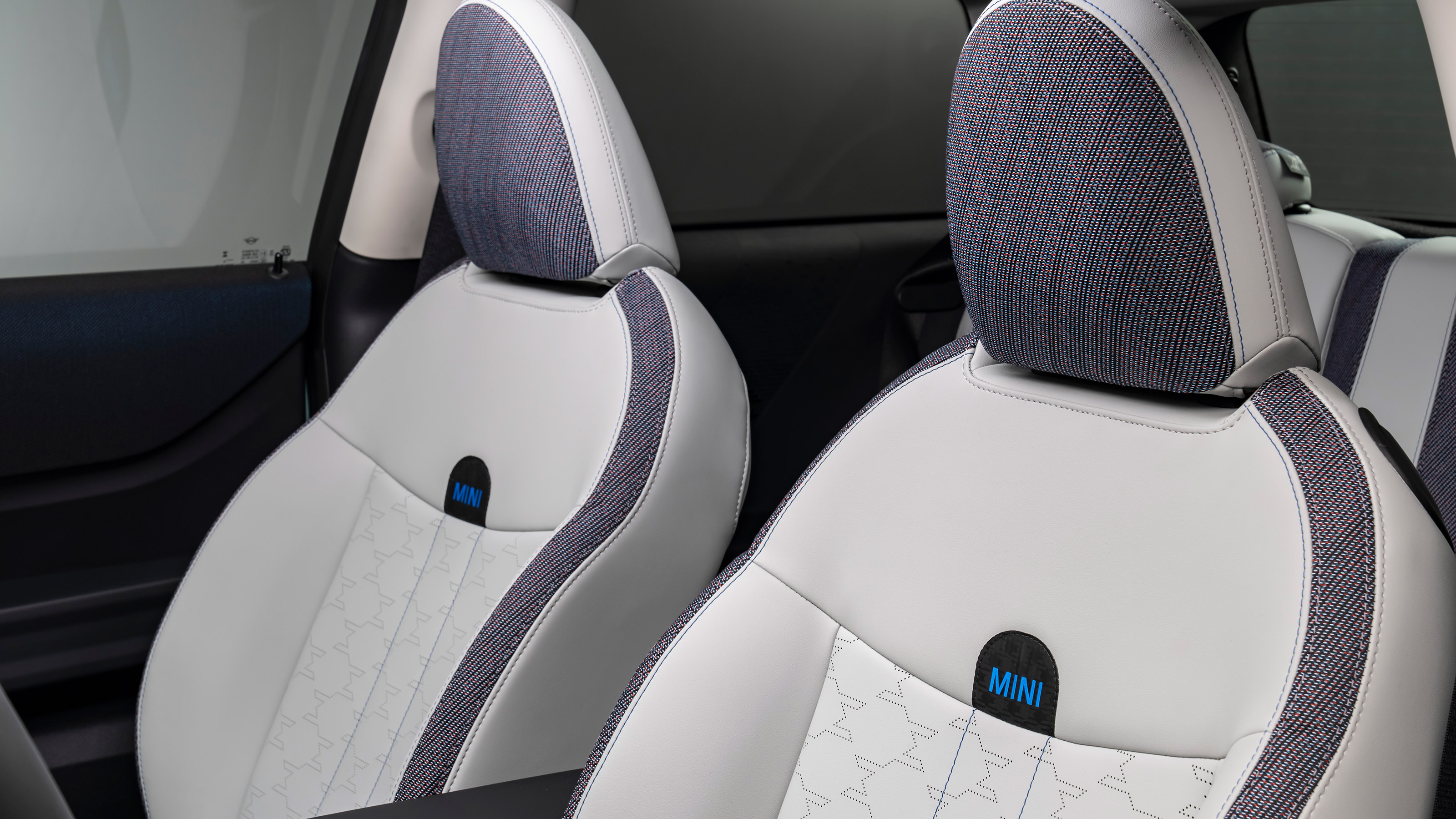 MINI Cooper - seats