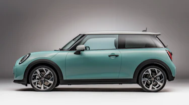 MINI Cooper - side