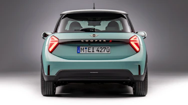 MINI Cooper - full rear