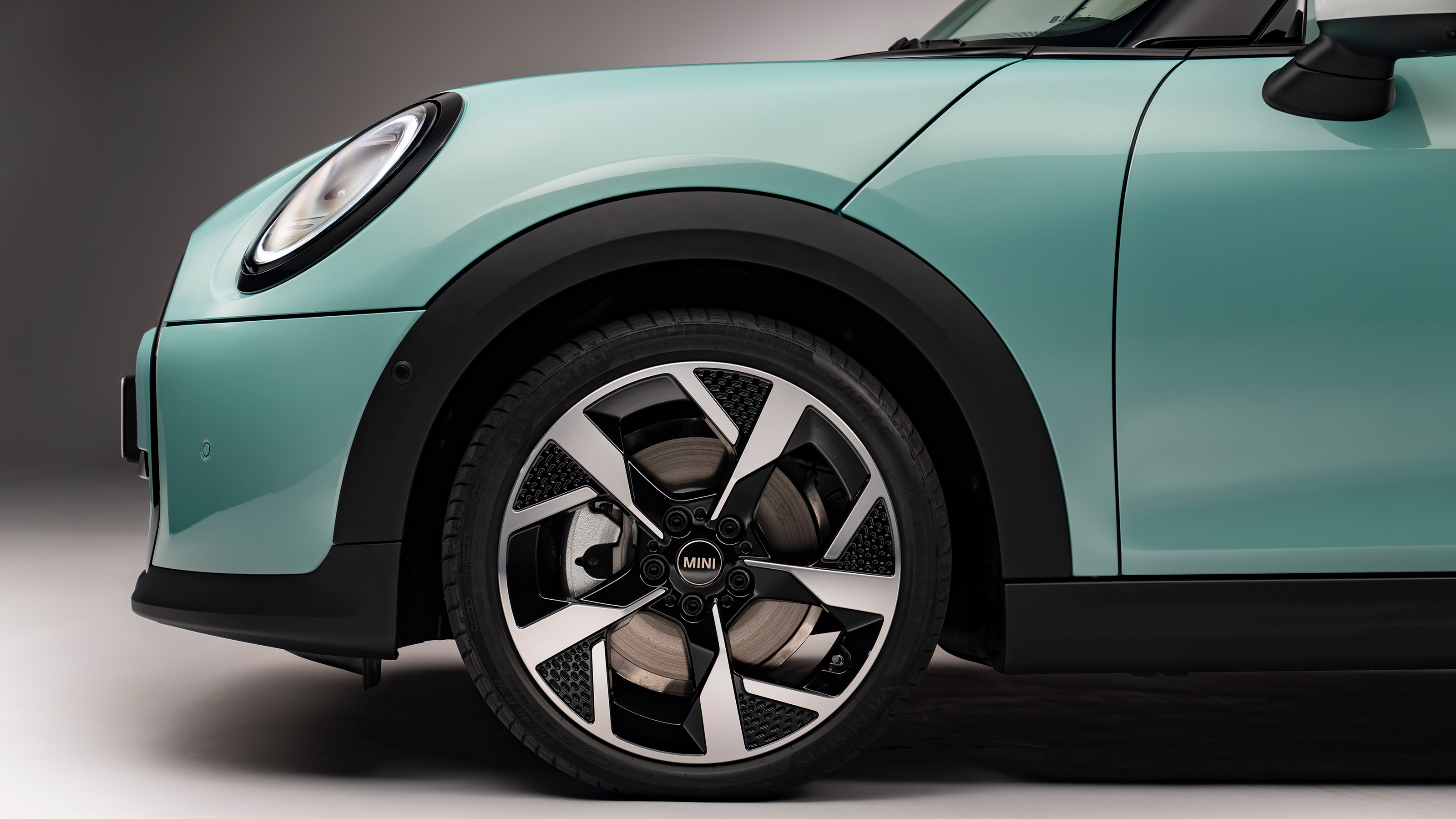MINI Cooper - wheel