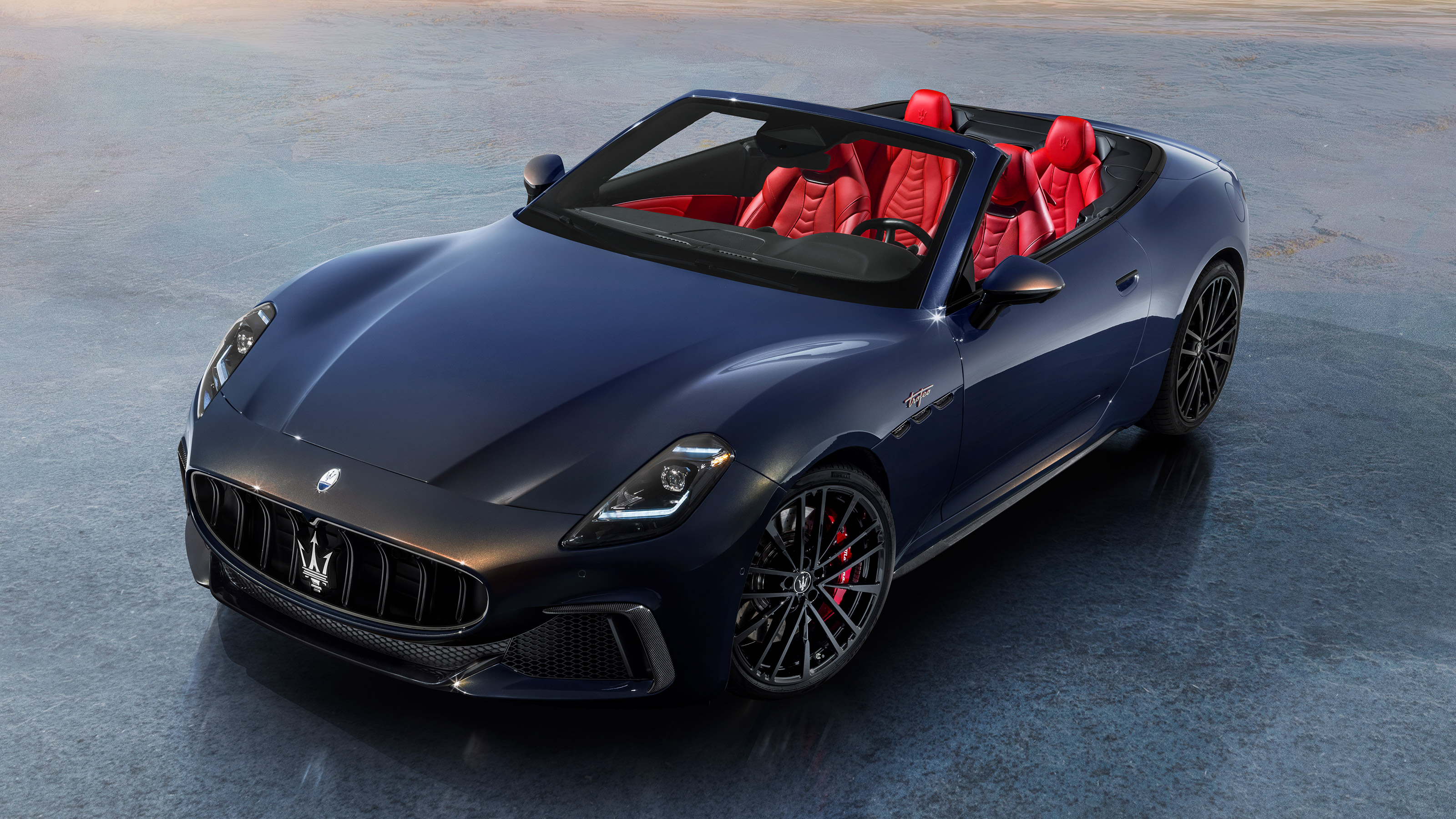 Maserati GranCabrio Trofeo - front static