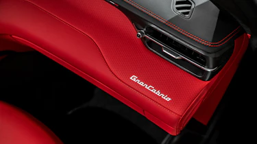 Maserati GranCabrio Trofeo - interior detail
