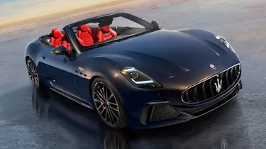 Maserati GranCabrio Trofeo - front