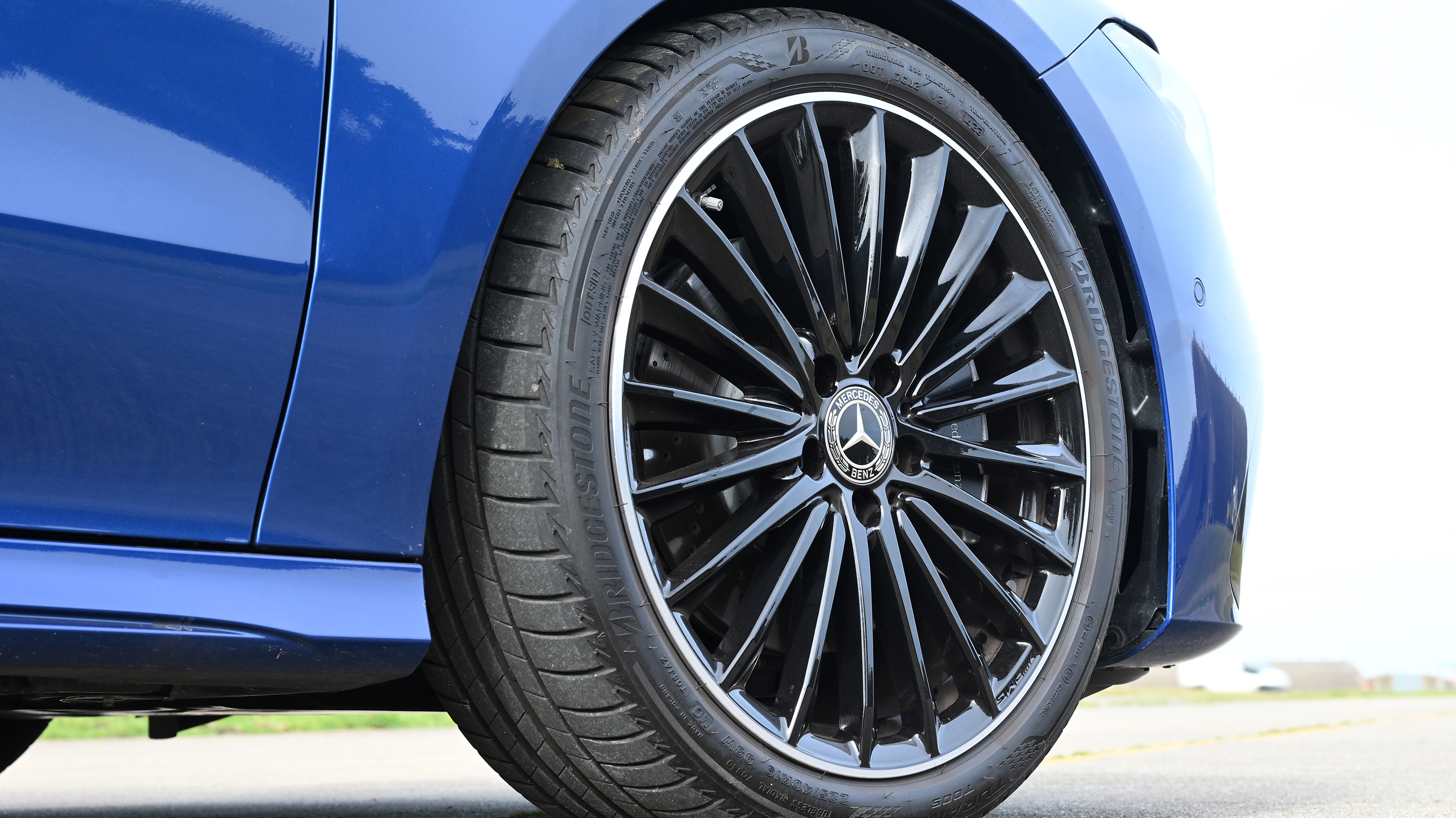 Mercedes CLA - wheel