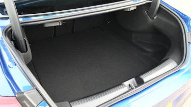 Mercedes CLA - boot