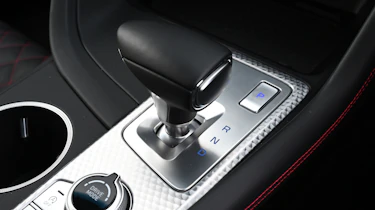 Genesis G70 - gear selector