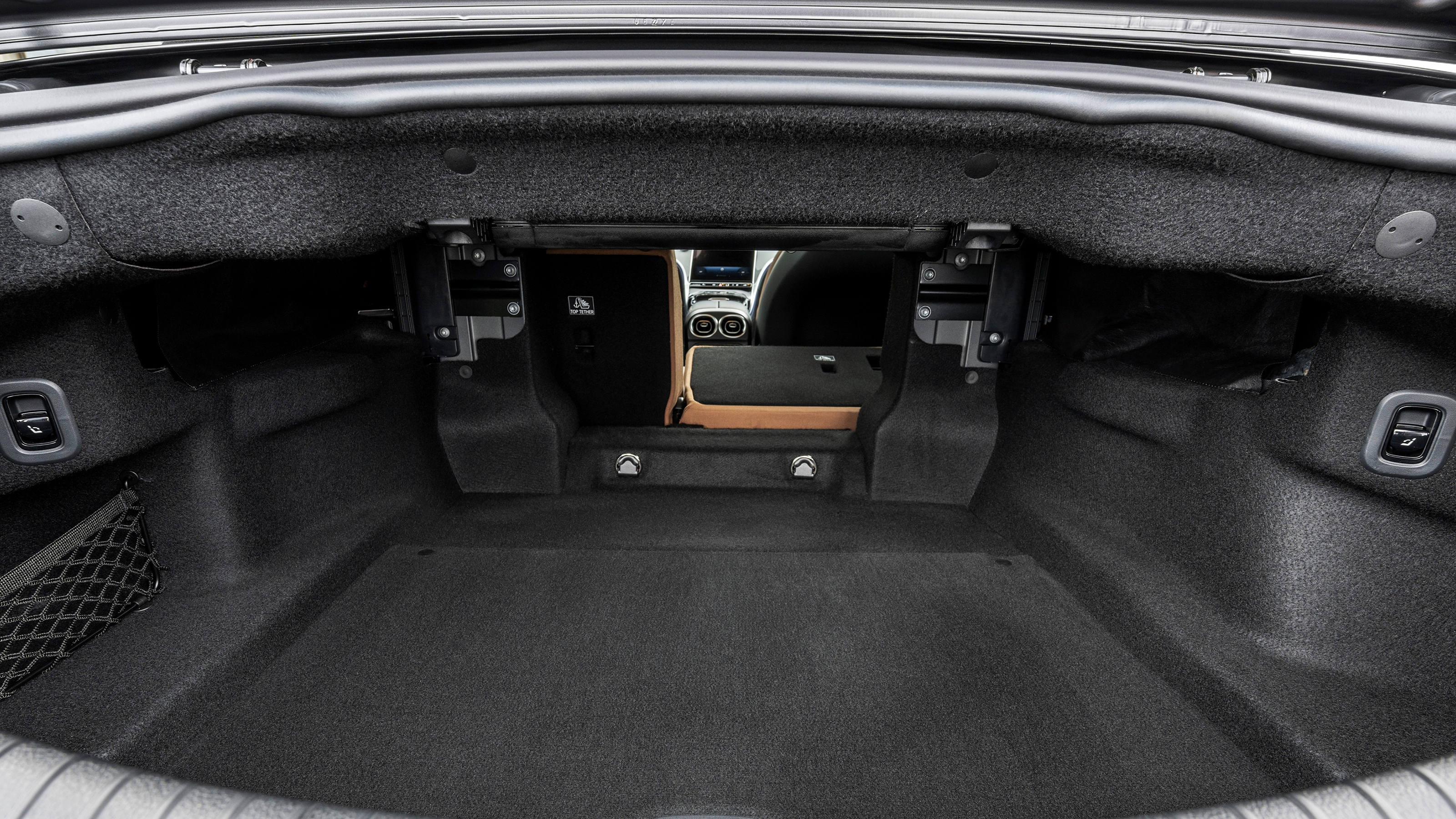 Mercedes CLE Cabriolet - boot