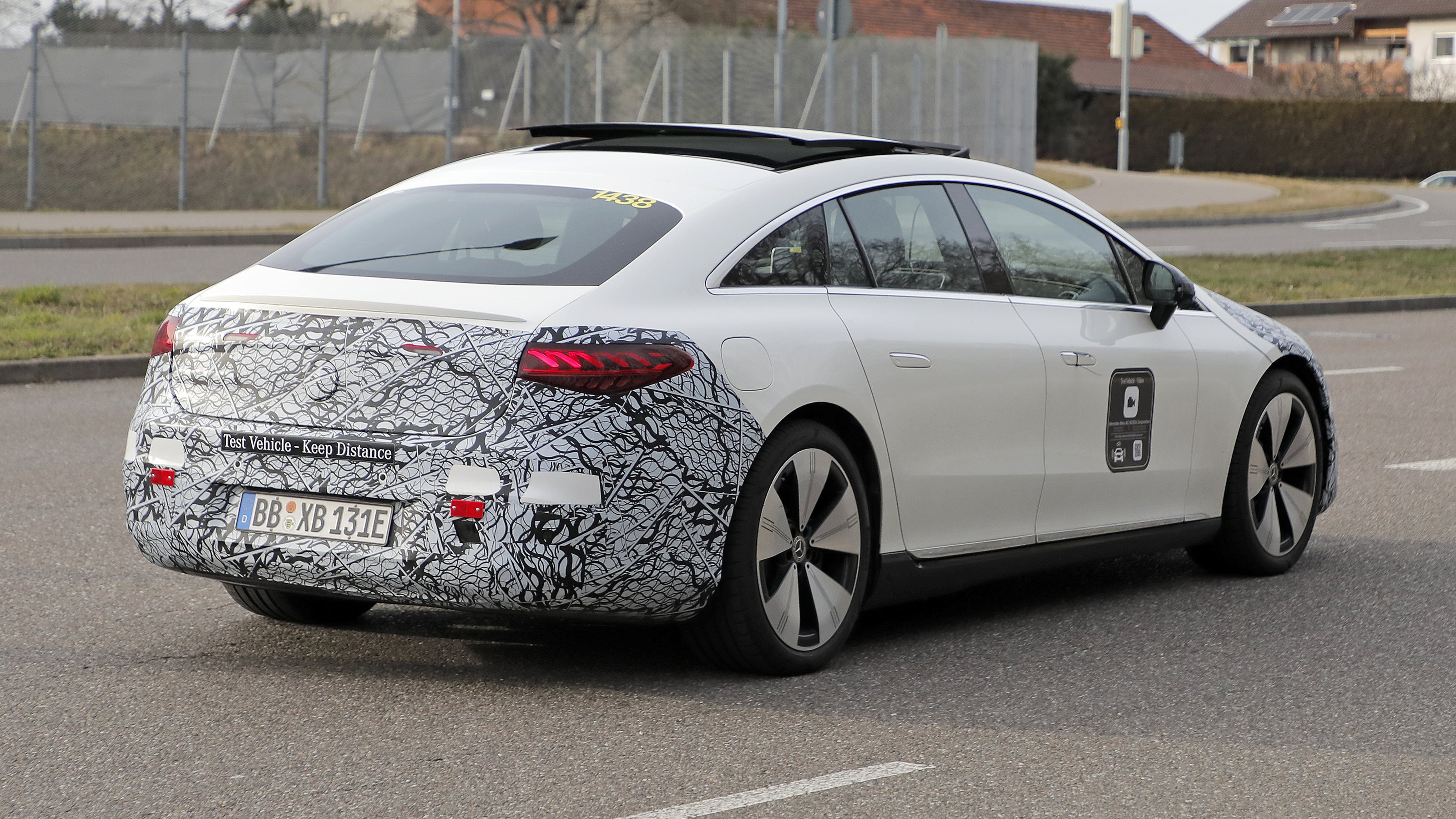Mercedes EQS facelift (camouflaged) - rear 3/4