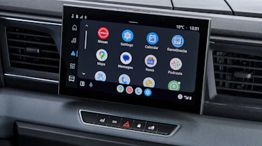 2024 Nissan Interstar - infotainment screen