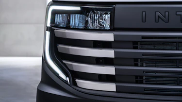 2024 Nissan Interstar - headlight