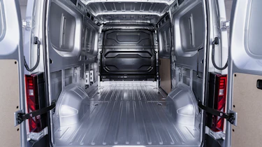 2024 Nissan Interstar - cargo bay