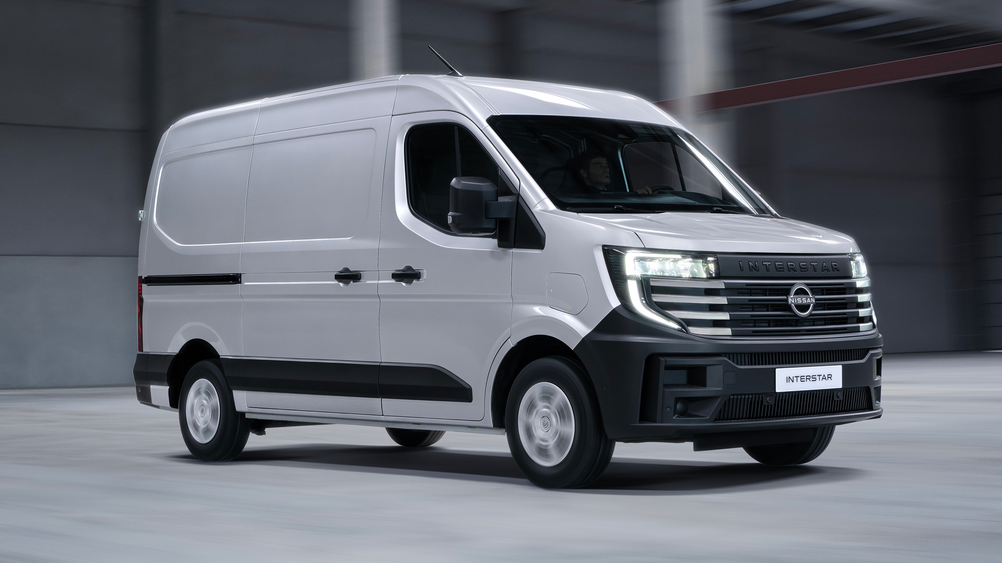 2024 Nissan Interstar - front