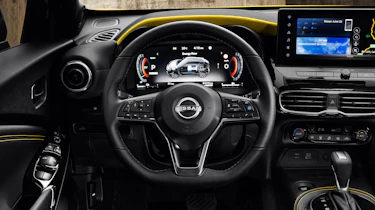 Nissan Juke facelift - steering wheel