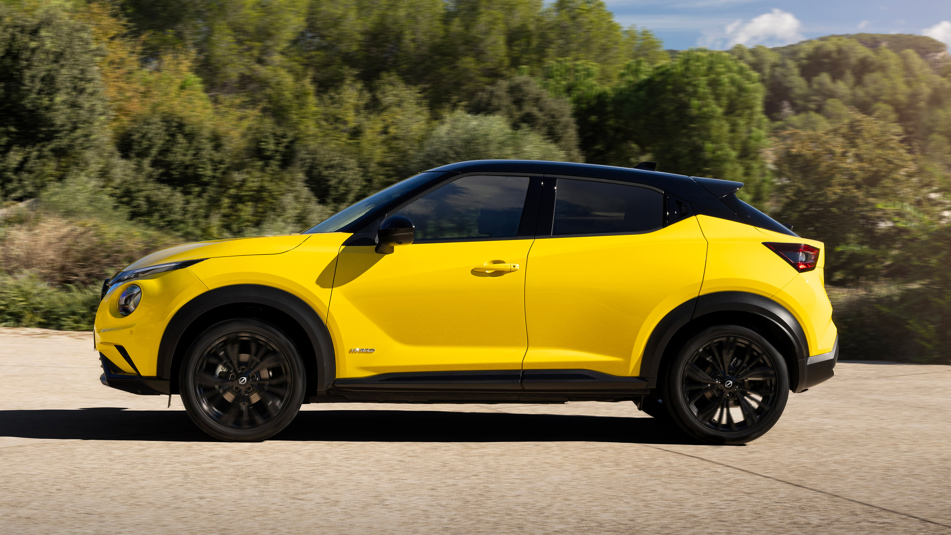 Nissan Juke facelift - side