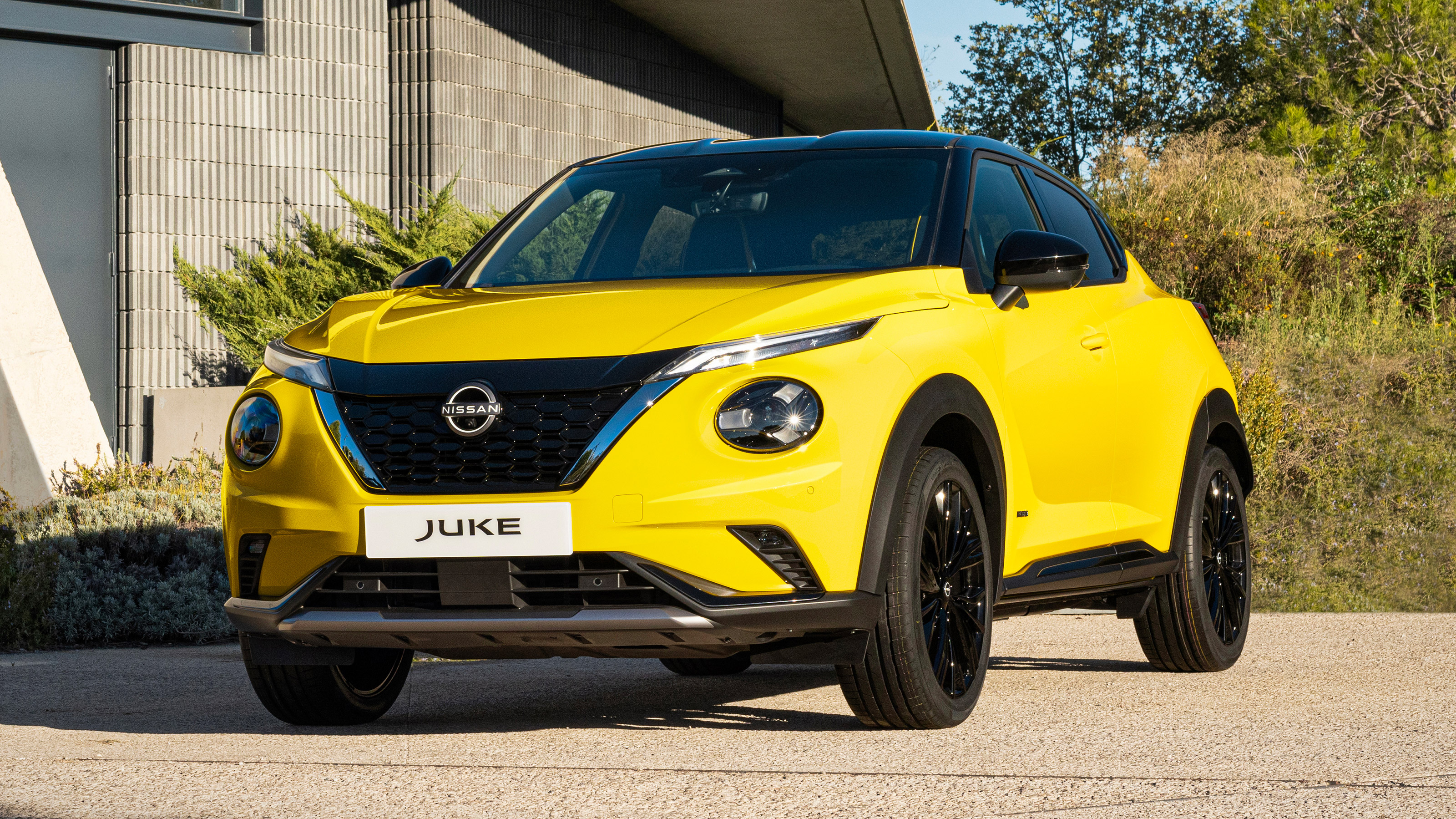 Nissan Juke facelift - front/side