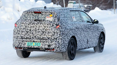 Peugeot E-5008 (camouflaged) - rear 3/4