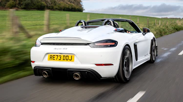 Porsche 718 Spyder RS - rear tracking