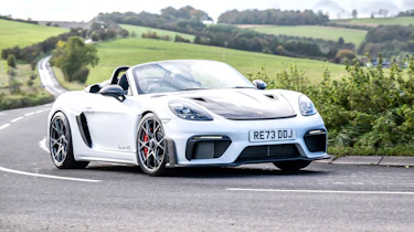 Porsche 718 Spyder RS - front cornering
