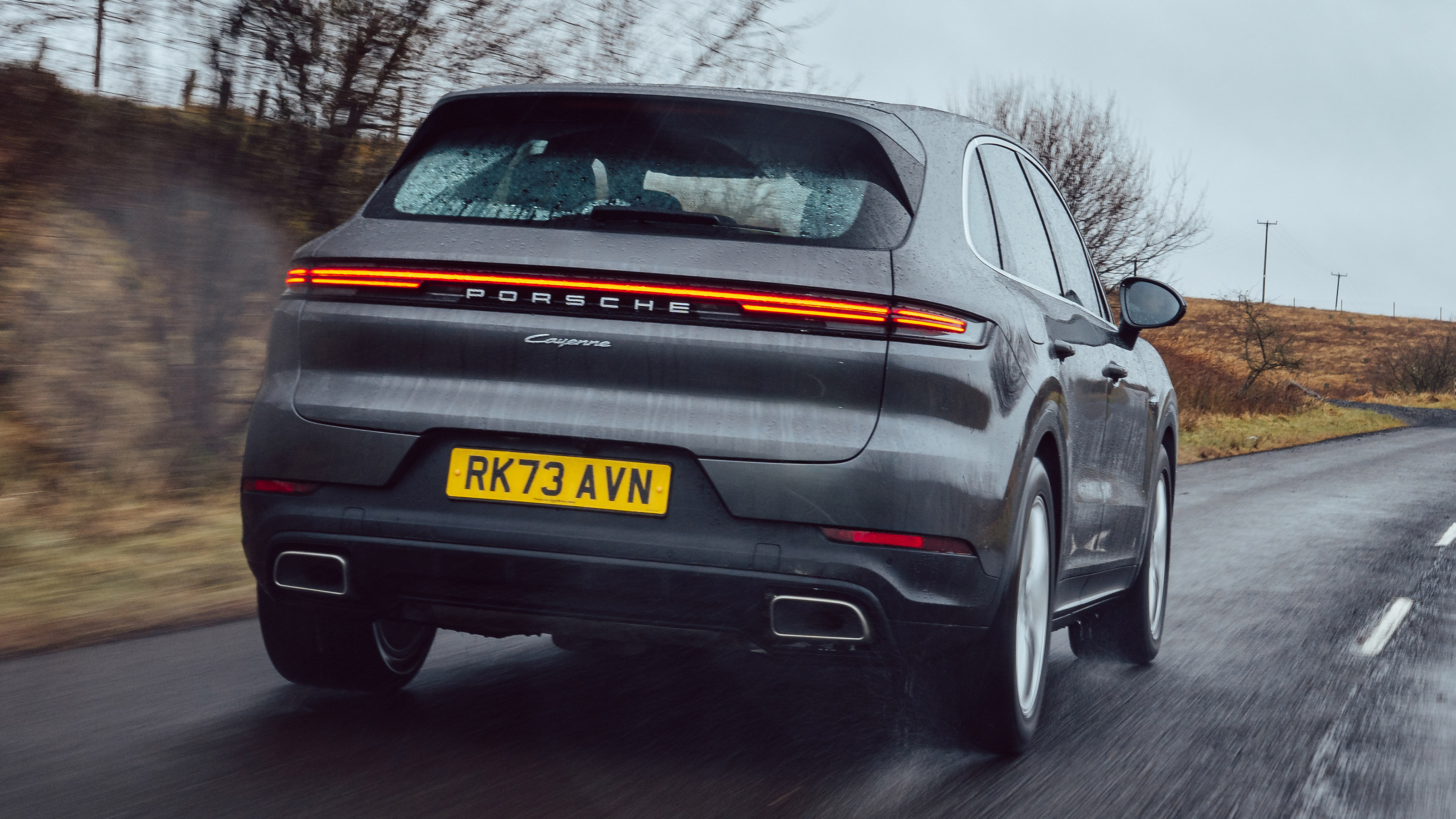Porsche Cayenne E-Hybrid 2024 UK - rear